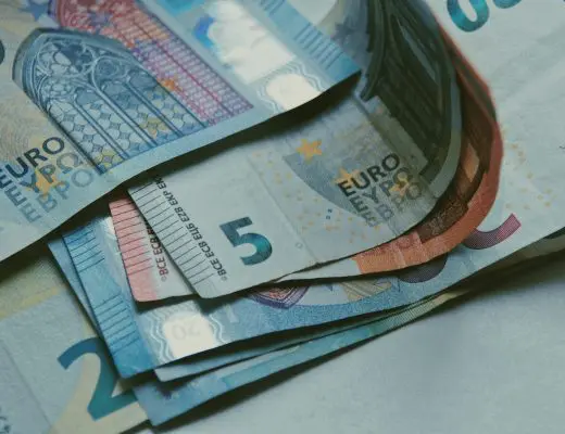 De plus en plus de salariés demandes des acomptes